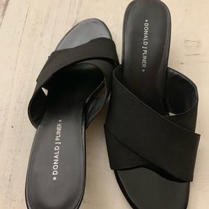 Donald Pliner black shoes